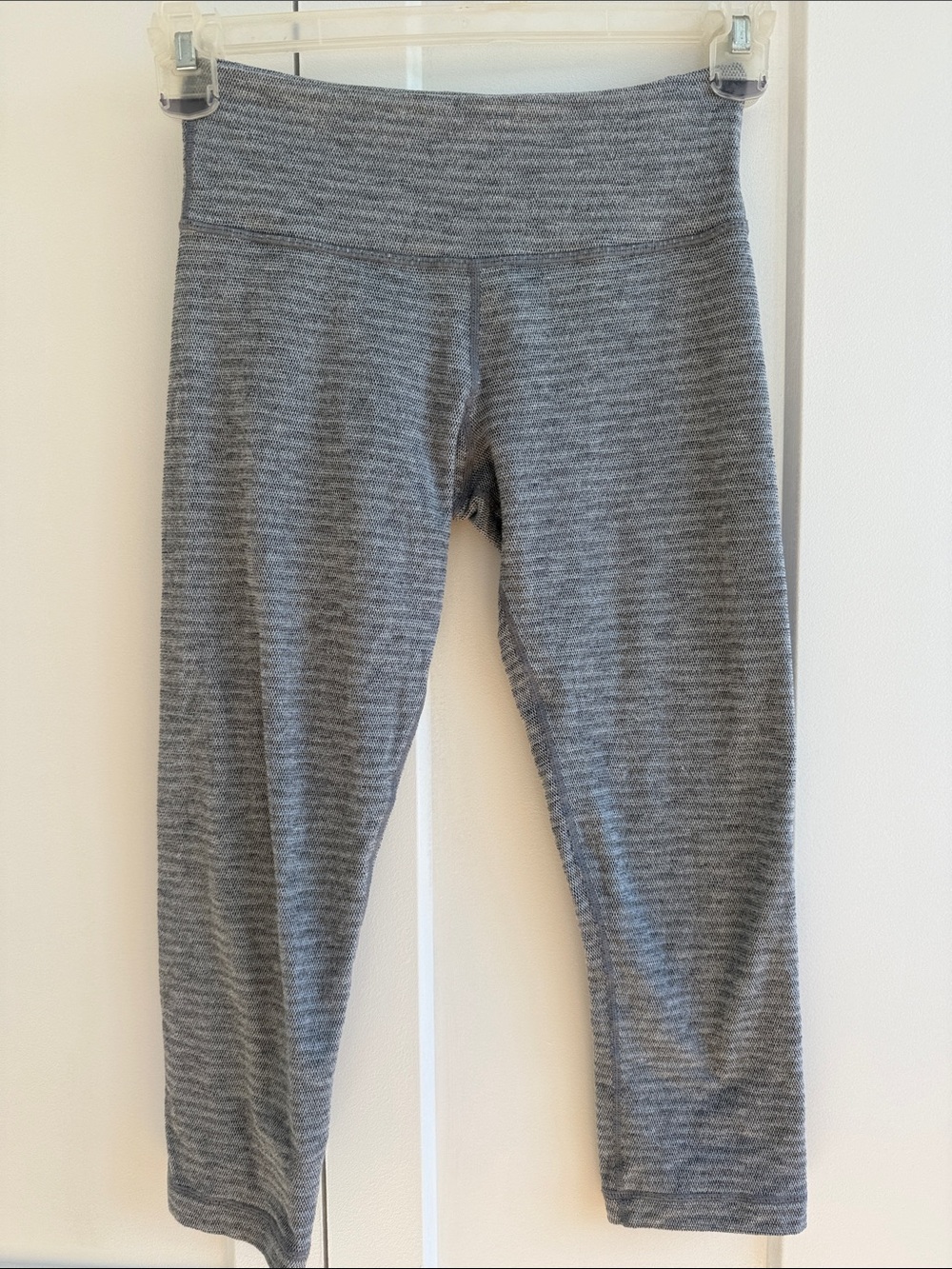 Lululemon Grey Heather Capri Leggings